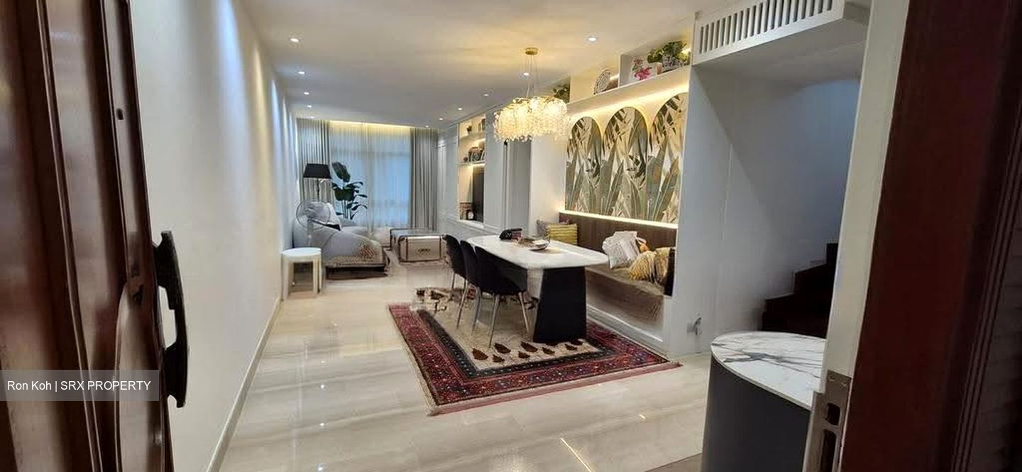 Woodgrove Condominium (D25), Condominium #636282571